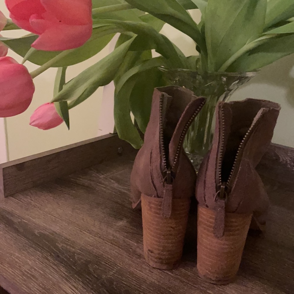 Spring Booties! - image 2
